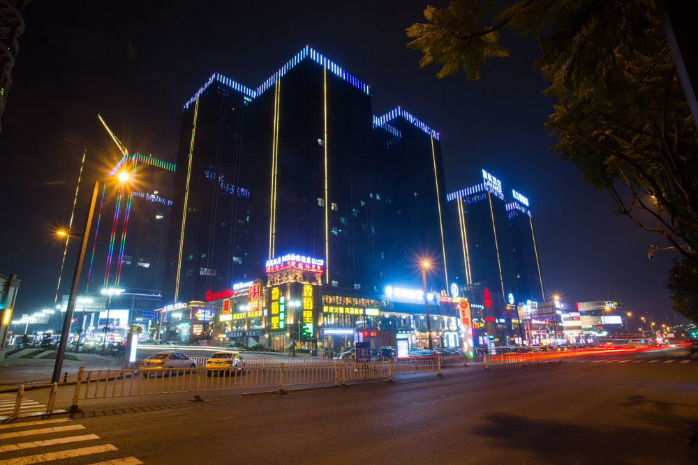 �۲��á�(�й���)���޹�˾����