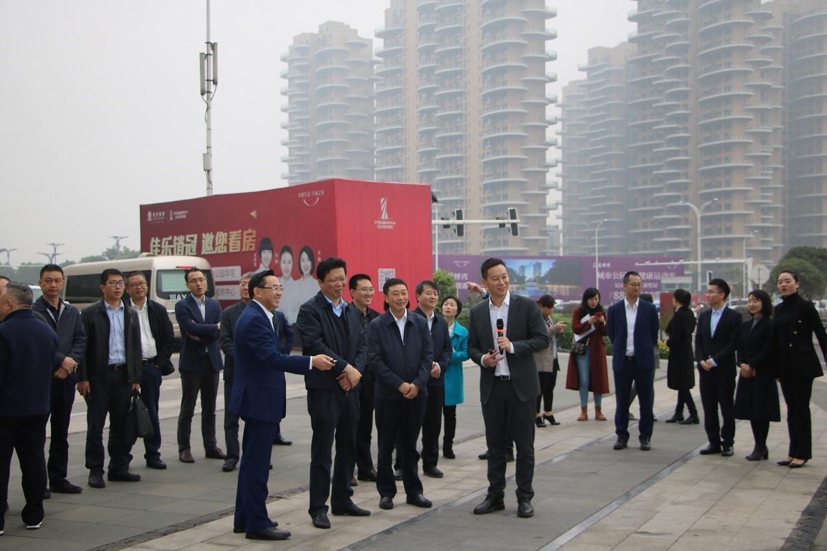 �۲��á�(�й���)���޹�˾����