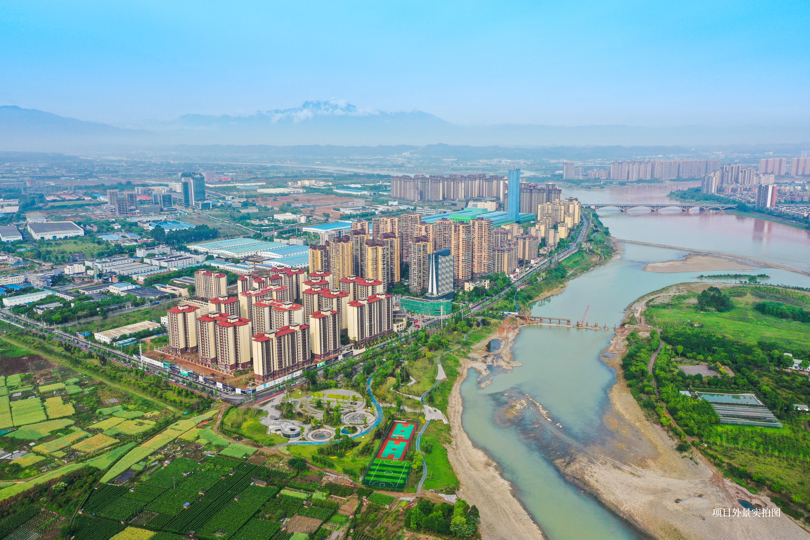 �۲��á�(�й���)���޹�˾����